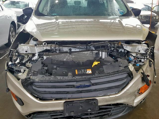 1FMCU0F78JUA36241 - 2018 FORD ESCAPE S BEIGE photo 9