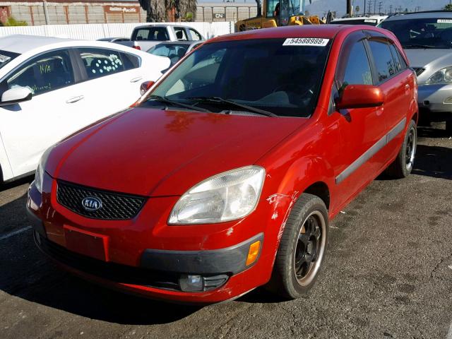 KNADE163966087913 - 2006 KIA RIO 5 RED photo 2