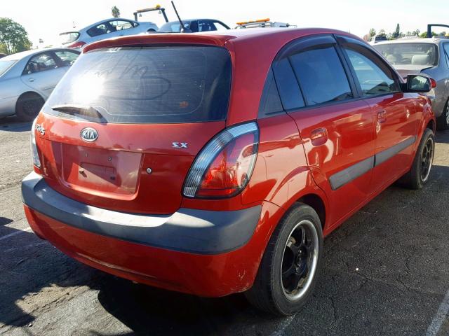 KNADE163966087913 - 2006 KIA RIO 5 RED photo 4