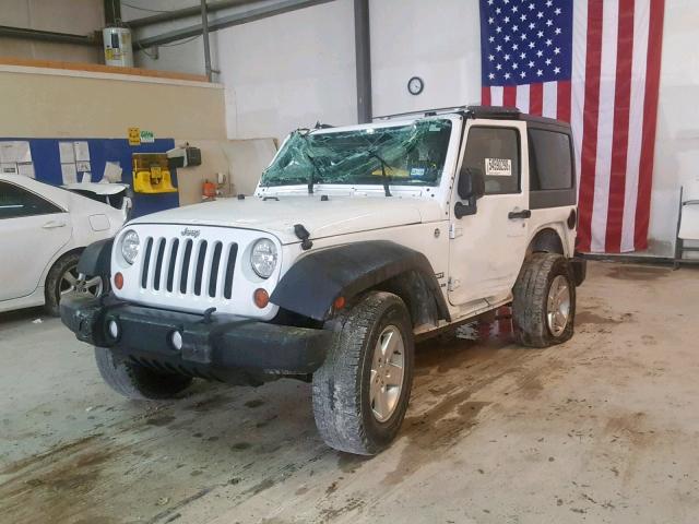 1C4GJWAG2DL521932 - 2013 JEEP WRANGLER S WHITE photo 2