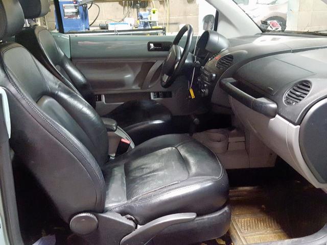 3VWCD31Y75M361797 - 2005 VOLKSWAGEN NEW BEETLE 青色 照片 5