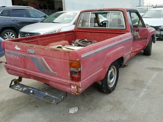 JT4RN56S7F5037945 - 1985 TOYOTA PICKUP XTR RED photo 4