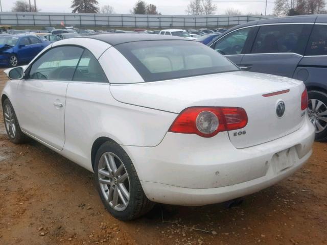 WVWFA71F38V021071 - 2008 VOLKSWAGEN EOS LUX 白色 照片 3