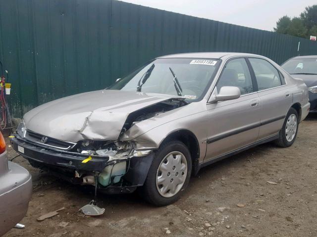 1HGCD5632VA218850 - 1997 HONDA ACCORD LX SILVER photo 2