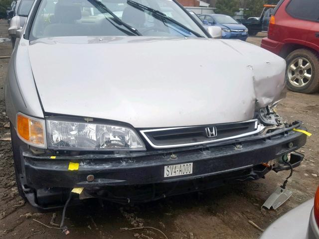 1HGCD5632VA218850 - 1997 HONDA ACCORD LX SILVER photo 9