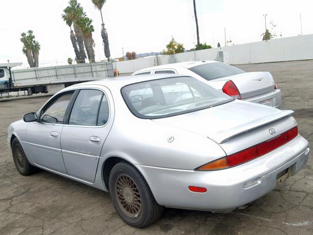 JNKAY21D2SM215464 - 1995 INFINITI J30 SILVER photo 3