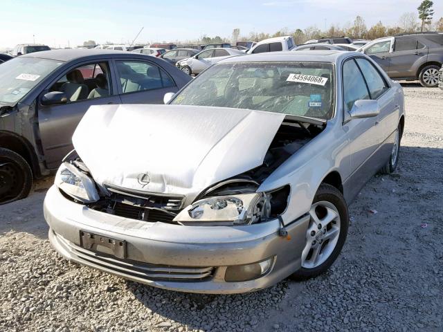 JT8BF28G410329790 - 2001 LEXUS ES 300 GRAY photo 2