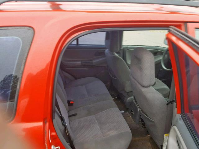 2CNBE13C036932406 - 2003 CHEVROLET TRACKER RED photo 6