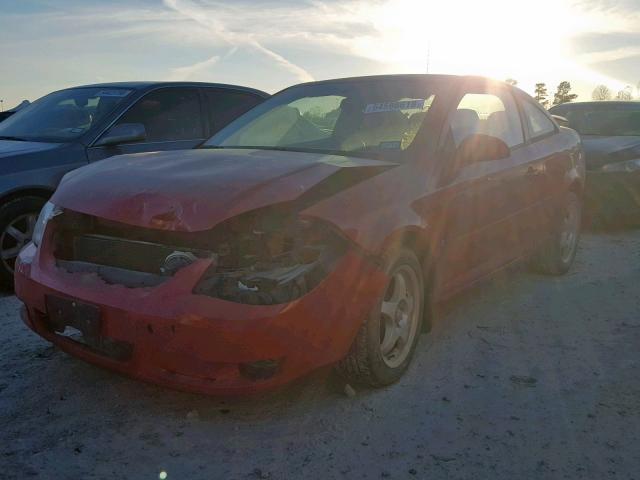 1G2AL15F577409034 - 2007 PONTIAC G5 RED photo 2