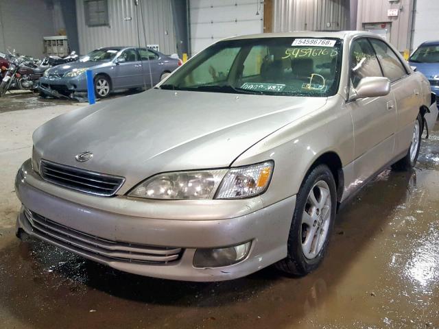 JT8BF28GX10339661 - 2001 LEXUS ES 300 BEIGE photo 2