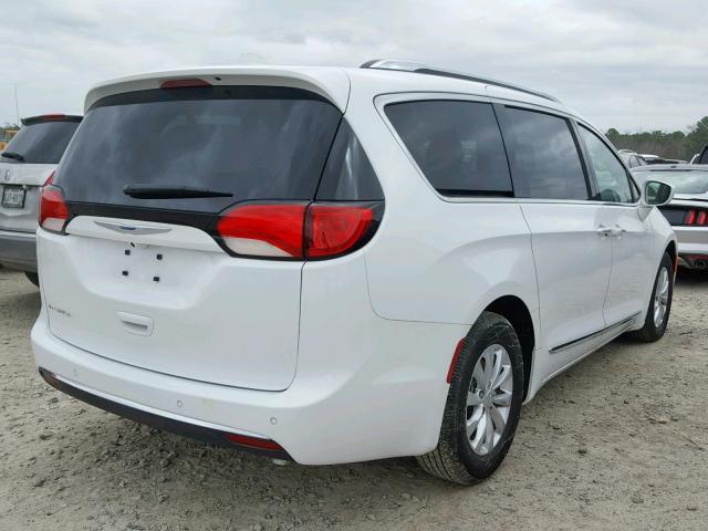 2C4RC1BG5JR280262 - 2018 CHRYSLER PACIFICA T WHITE photo 4