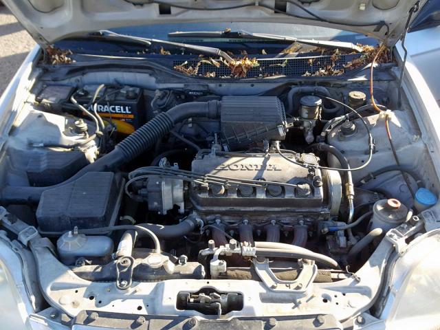 2HGEJ6522WH562391 - 1998 HONDA CIVIC DX SILVER photo 7