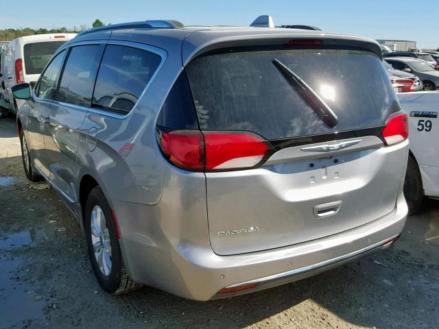 2C4RC1BG4JR294637 - 2018 CHRYSLER PACIFICA T GRAY photo 3