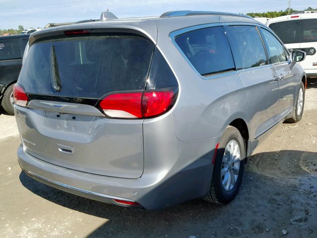 2C4RC1BG4JR294637 - 2018 CHRYSLER PACIFICA T GRAY photo 4