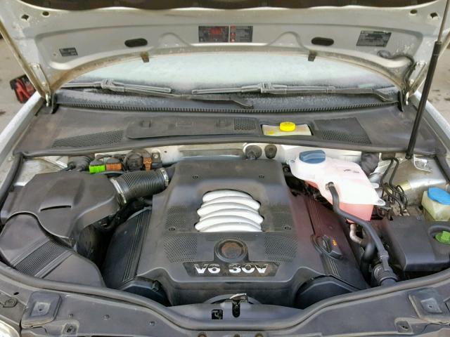 WVWRH63B64P043352 - 2004 VOLKSWAGEN PASSAT GLX 银色 照片 7