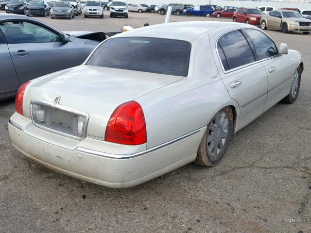 1LNHM83W04Y627581 - 2004 LINCOLN TOWN CAR U CREAM photo 4