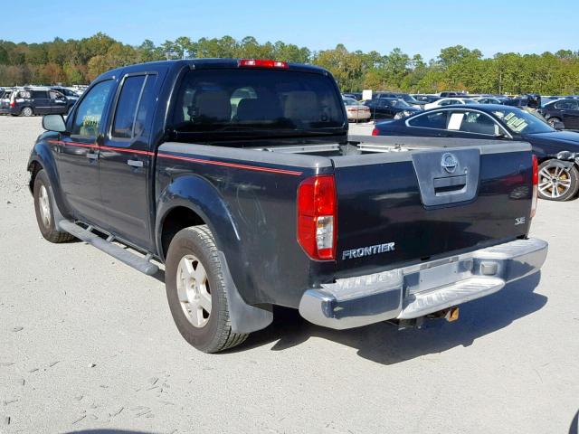 1N6AD07U05C465348 - 2005 NISSAN FRONTIER C BLACK photo 3