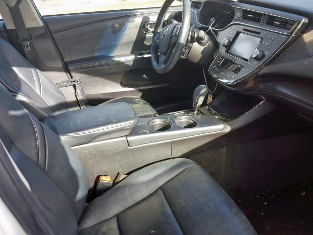 4T1BK1EB6GU203069 - 2016 TOYOTA AVALON XLE WHITE photo 5