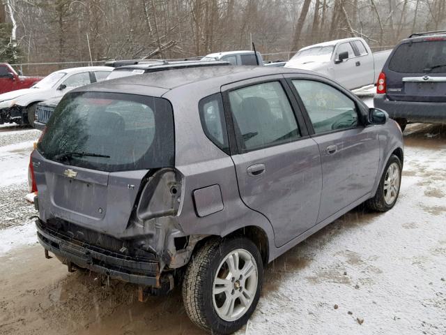 KL1TD66E59B659353 - 2009 CHEVROLET AVEO LS SILVER photo 4
