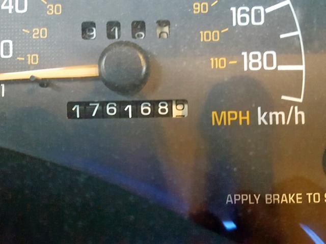 1G2WP52K22F292806 - 2002 PONTIAC GRAND PRIX SILVER photo 8