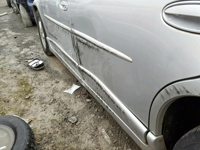 1G2WP52K22F292806 - 2002 PONTIAC GRAND PRIX SILVER photo 9