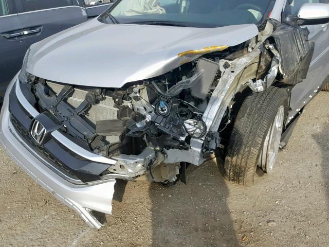 2HKRM4H54GH716500 - 2016 HONDA CR-V EX SILVER photo 9