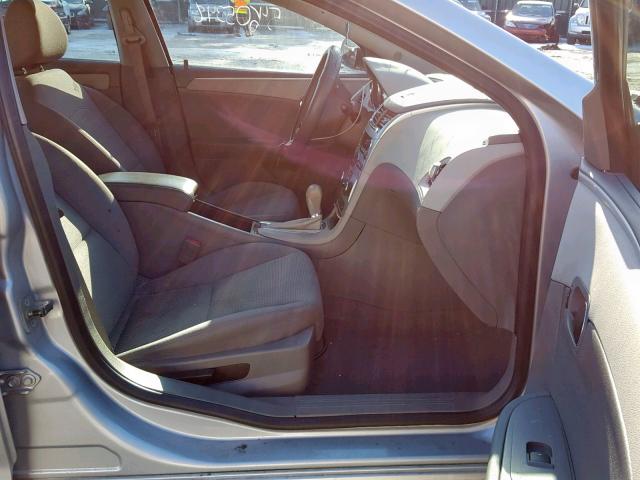 1G1ZA5E08AF230211 - 2010 CHEVROLET MALIBU LS 灰色 照片 5