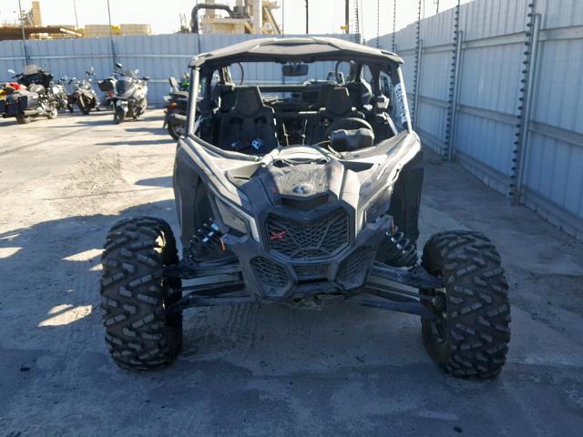 3JBVNAW25JK001891 - 2018 CAN-AM MAVERICK X BLACK photo 9