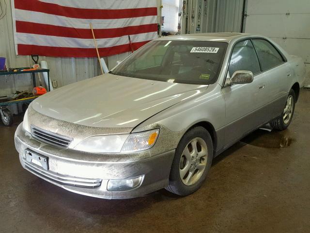 JT8BF28GX10305672 - 2001 LEXUS ES 300 GRAY photo 2