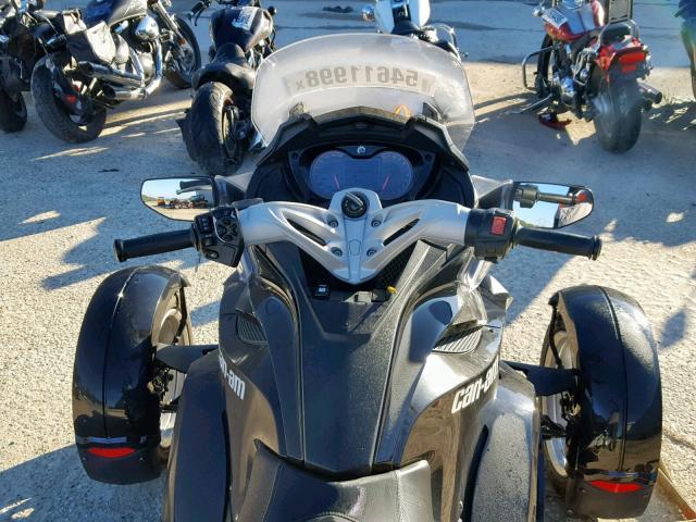 2BXNCAC10DV000123 - 2013 CAN-AM SPYDER ROA BLACK photo 5