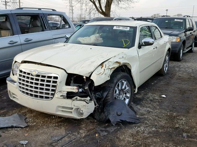 2C3LA33V19H609985 - 2009 CHRYSLER 300 LIMITE WHITE photo 9