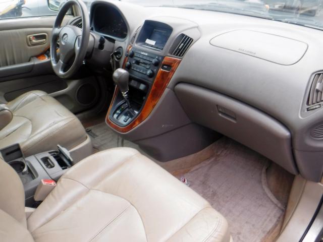 JT6GF10U9X0035692 - 1999 LEXUS RX 300 GOLD photo 5