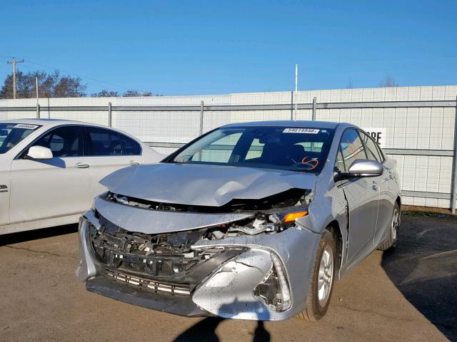 JTDKARFP0H3003831 - 2017 TOYOTA PRIUS PRIM ვერცხლისფერი ფოტო 2