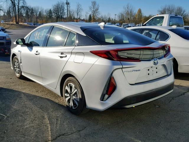 JTDKARFP0H3003831 - 2017 TOYOTA PRIUS PRIM ვერცხლისფერი ფოტო 3