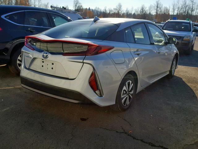 JTDKARFP0H3003831 - 2017 TOYOTA PRIUS PRIM ვერცხლისფერი ფოტო 4