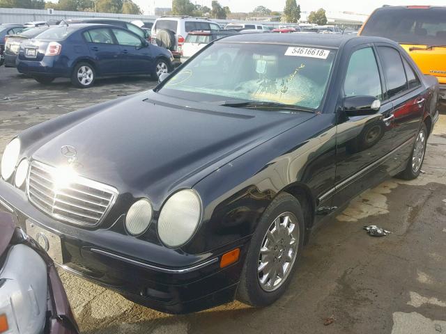 WDBJF65J6YA998473 - 2000 MERCEDES-BENZ E 320 BLACK photo 2