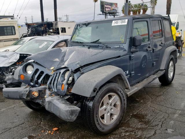 1J4GB39107L136329 - 2007 JEEP WRANGLER X GRAY photo 2