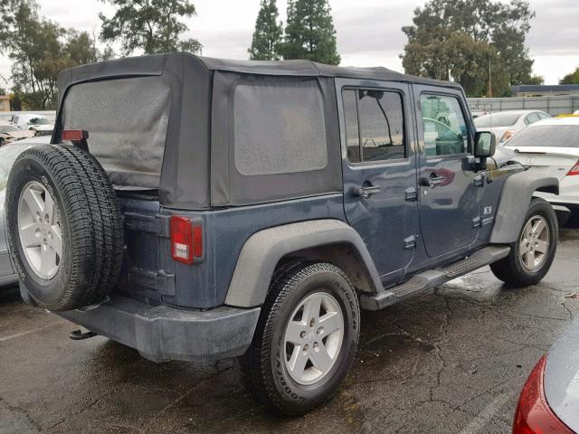 1J4GB39107L136329 - 2007 JEEP WRANGLER X GRAY photo 4