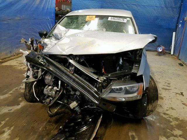 3VW1K7AJ5FM357868 - 2015 VOLKSWAGEN JETTA BASE Արծաթագույն լուսանկար 9