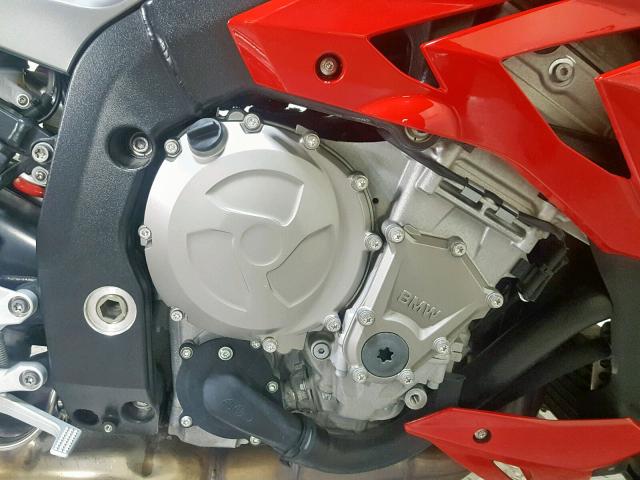 WB10D1208GZ696522 - 2016 BMW S 1000 R RED photo 11