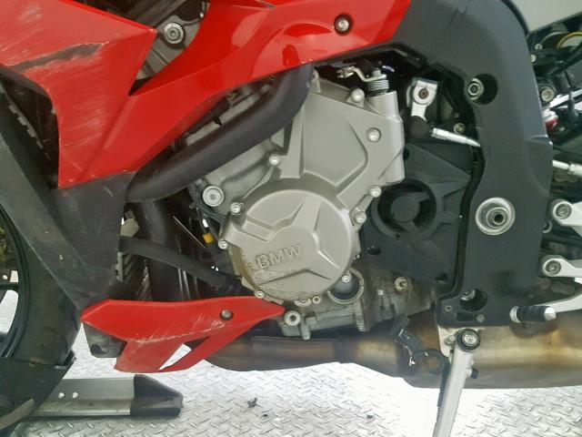 WB10D1208GZ696522 - 2016 BMW S 1000 R RED photo 12