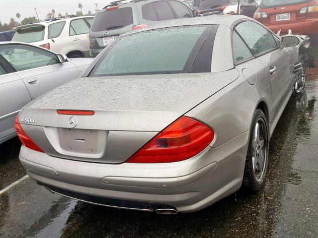 WDBSK75F15F091291 - 2005 MERCEDES-BENZ SL 500 GRAY photo 4