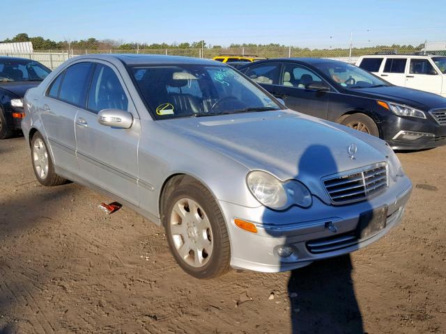 WDBRF84J85F676416 - 2005 MERCEDES-BENZ C 320 4MAT SILVER photo 1