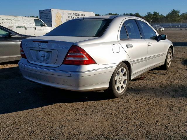 WDBRF84J85F676416 - 2005 MERCEDES-BENZ C 320 4MAT SILVER photo 4