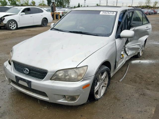 JTHBD192440089499 - 2004 LEXUS IS 300 SILVER photo 2