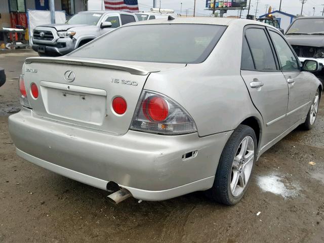 JTHBD192440089499 - 2004 LEXUS IS 300 SILVER photo 4