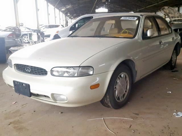 JNKAY21D4RM102674 - 1994 INFINITI J30 WHITE photo 2