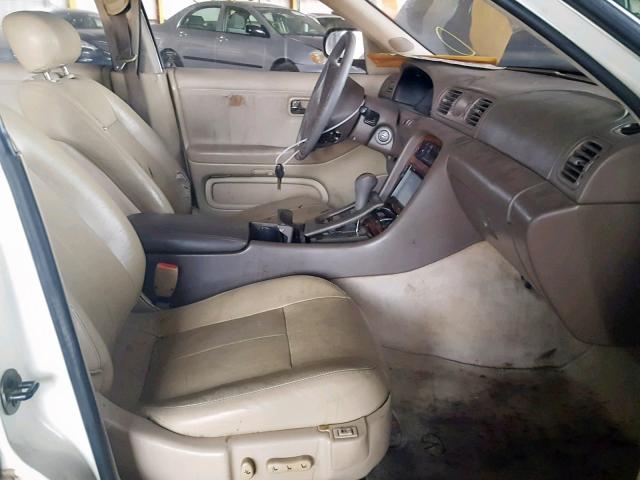 JNKAY21D4RM102674 - 1994 INFINITI J30 WHITE photo 5