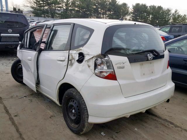 JHMGE8H35CC026947 - 2012 HONDA FIT WHITE photo 3