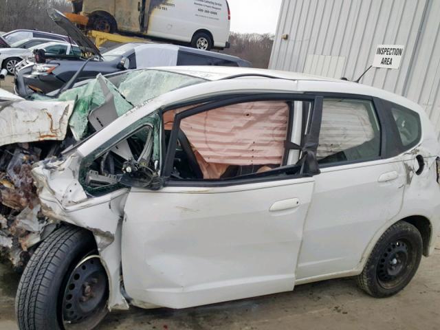 JHMGE8H35CC026947 - 2012 HONDA FIT WHITE photo 9